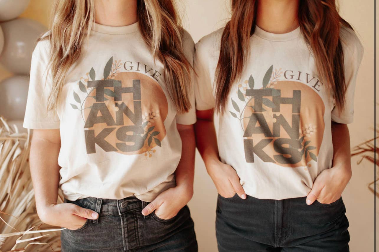 Autumn Give Thanks Graphic Tee