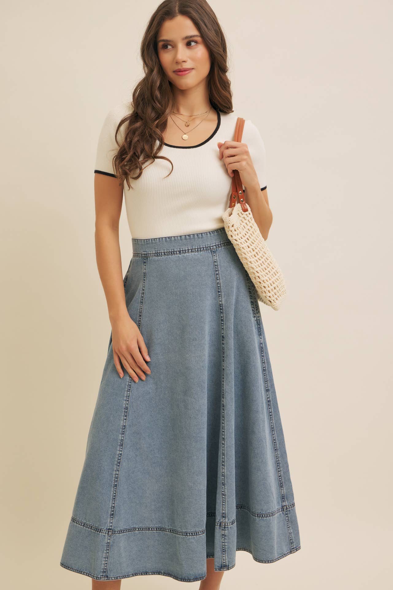 Contrast Edge Scoop Neck Sweater Top