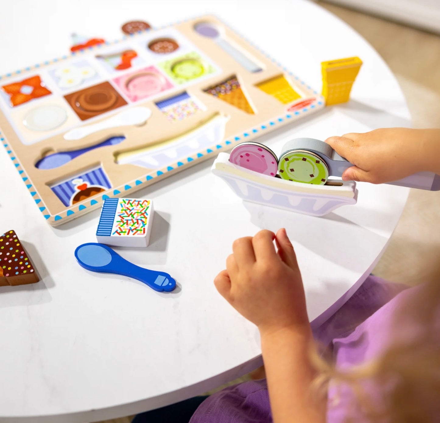 Melissa & Doug Wooden Magnetic Ice Cream Puzzle & Play Set