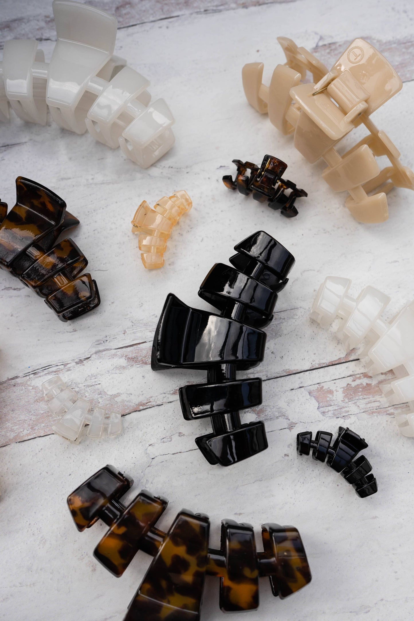 Classic Hair Clip | Medium | Jet Black