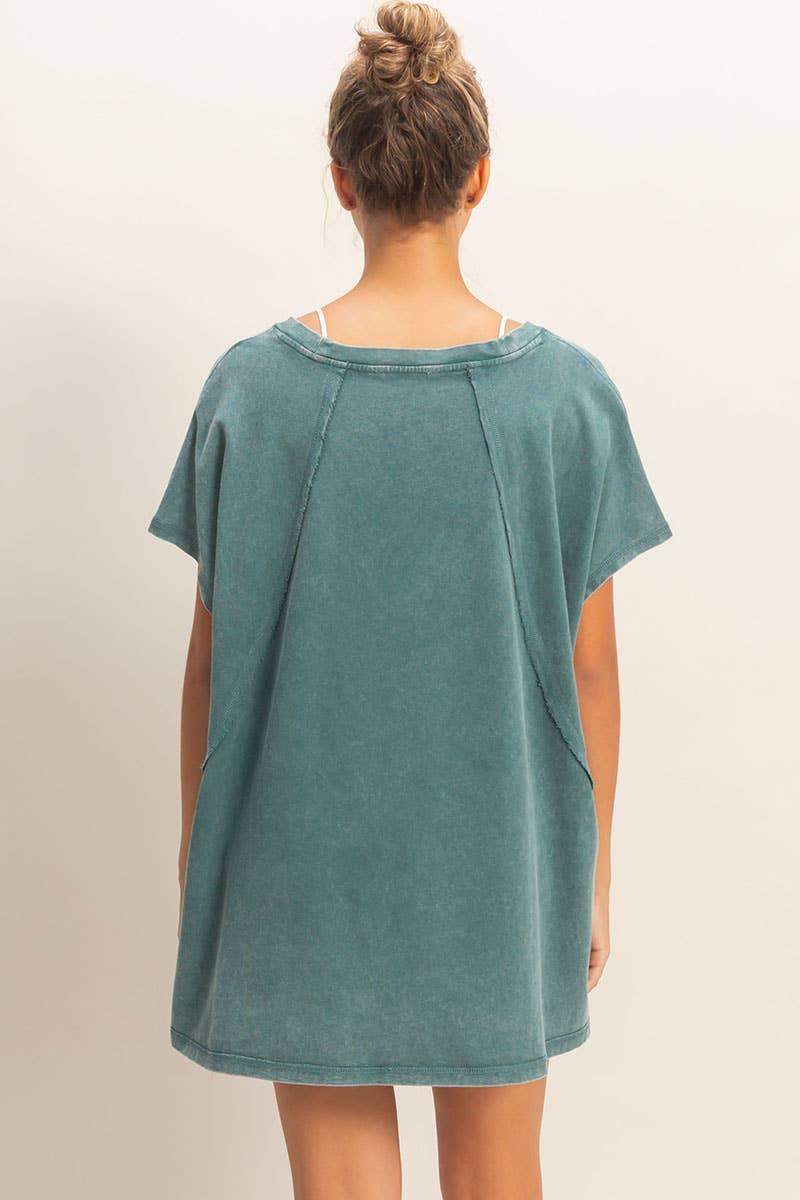 Oversized V-Neck Mineral Washed Top