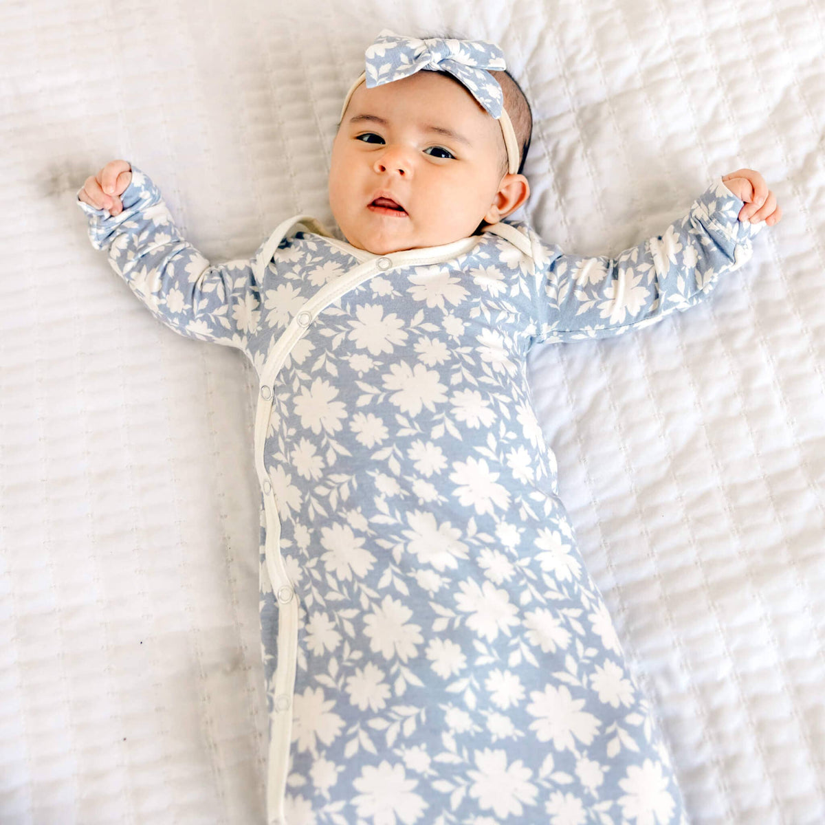 Newborn Knotted Gown - Lacie