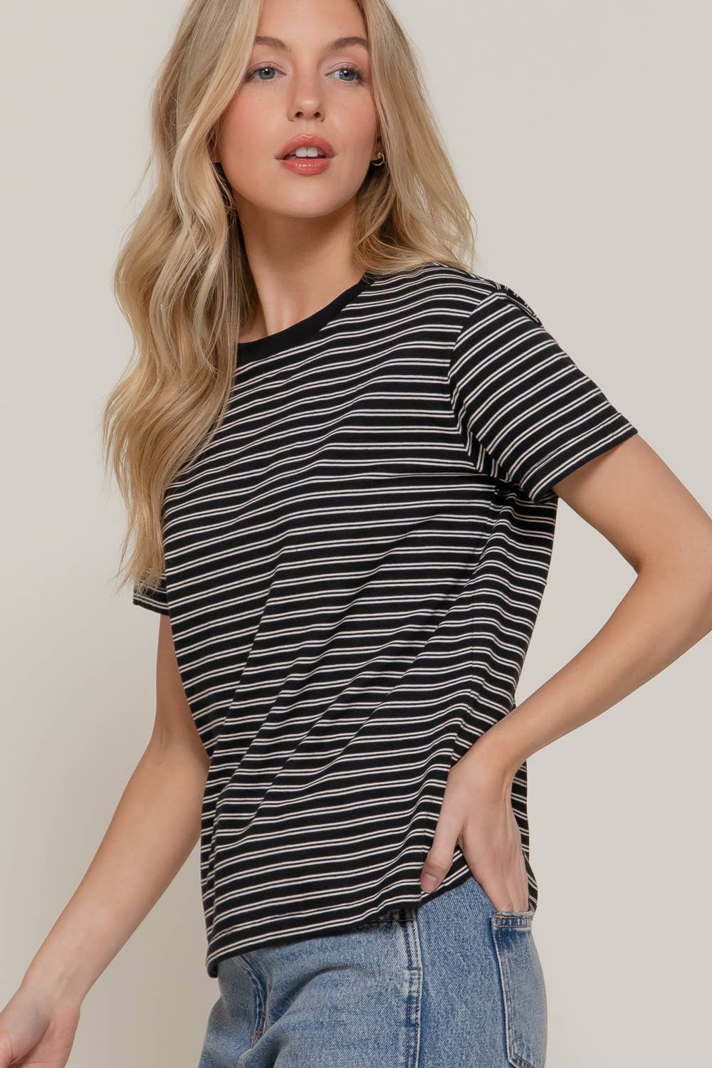 Short Sleeve Round Neck Y/D Stripe Tee
