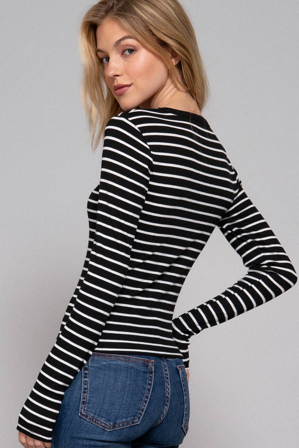 Long Sleeve Crew Neck Yarn Dyed Stripe Knit Top
