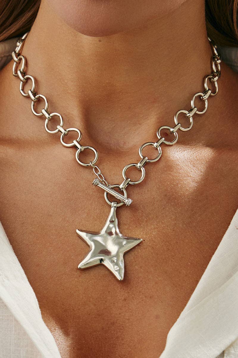 Chunky Chain Star Pendant Necklace