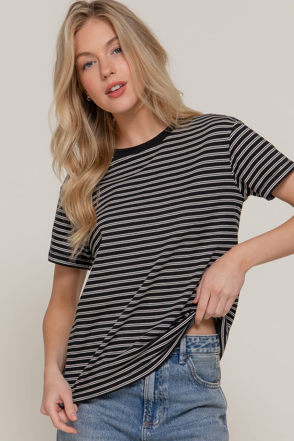 Short Sleeve Round Neck Y/D Stripe Tee