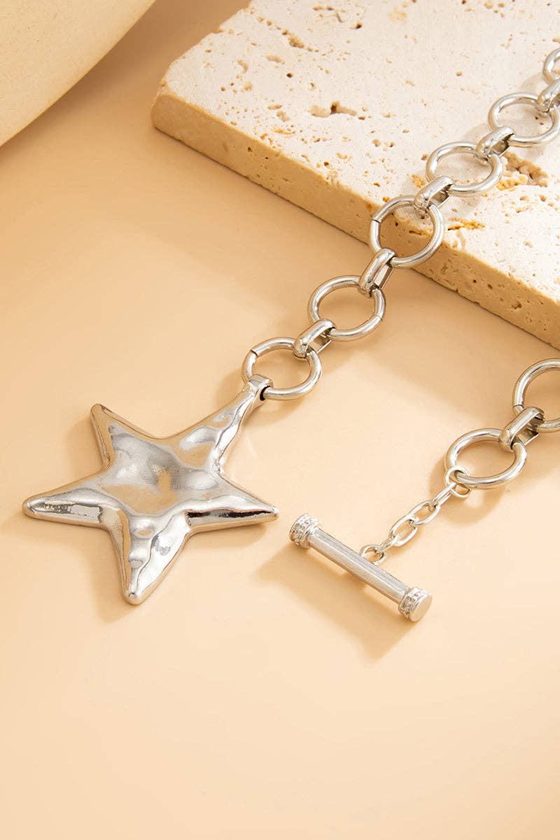 Chunky Chain Star Pendant Necklace