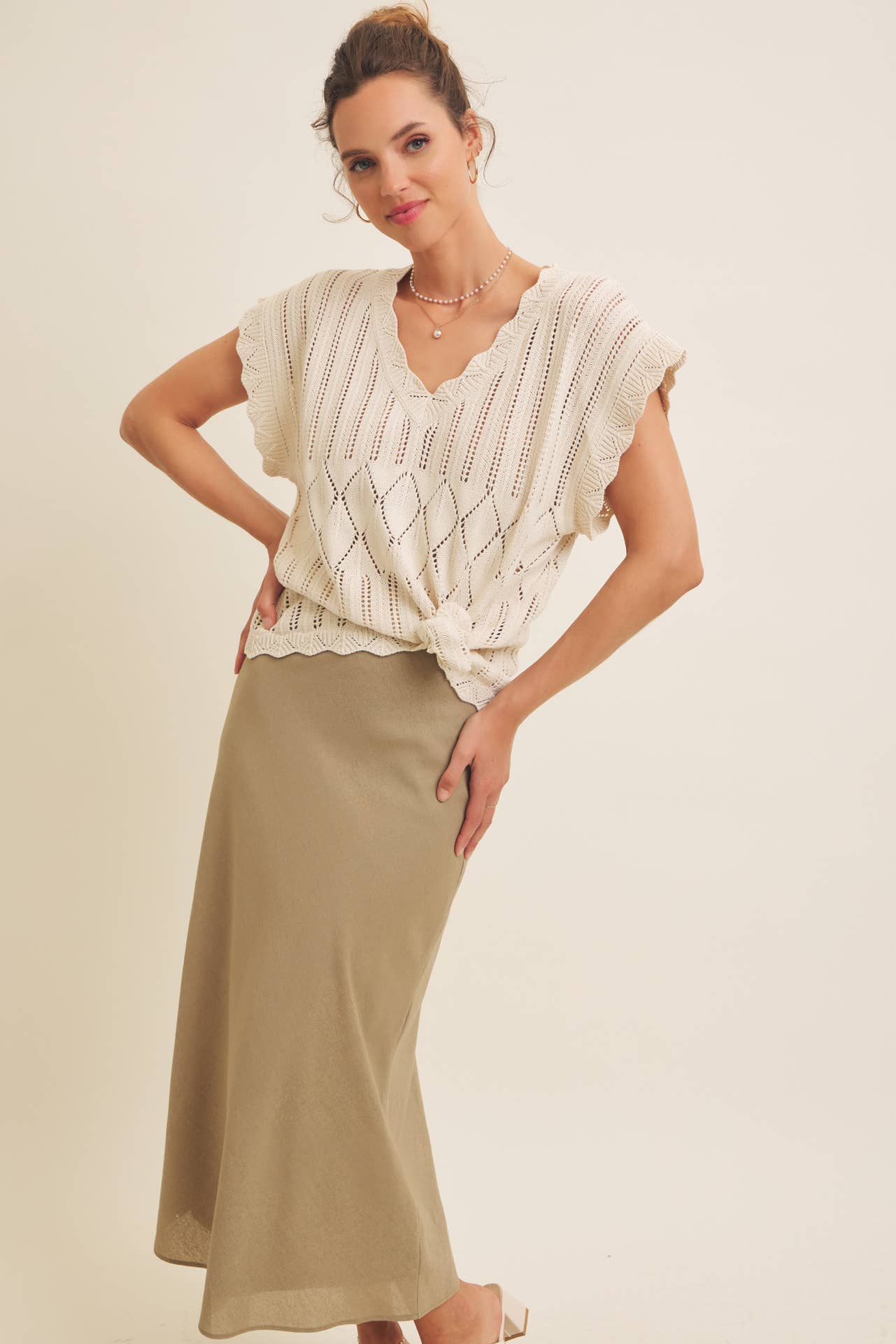 Scallop Edge V Neck Sweater Top