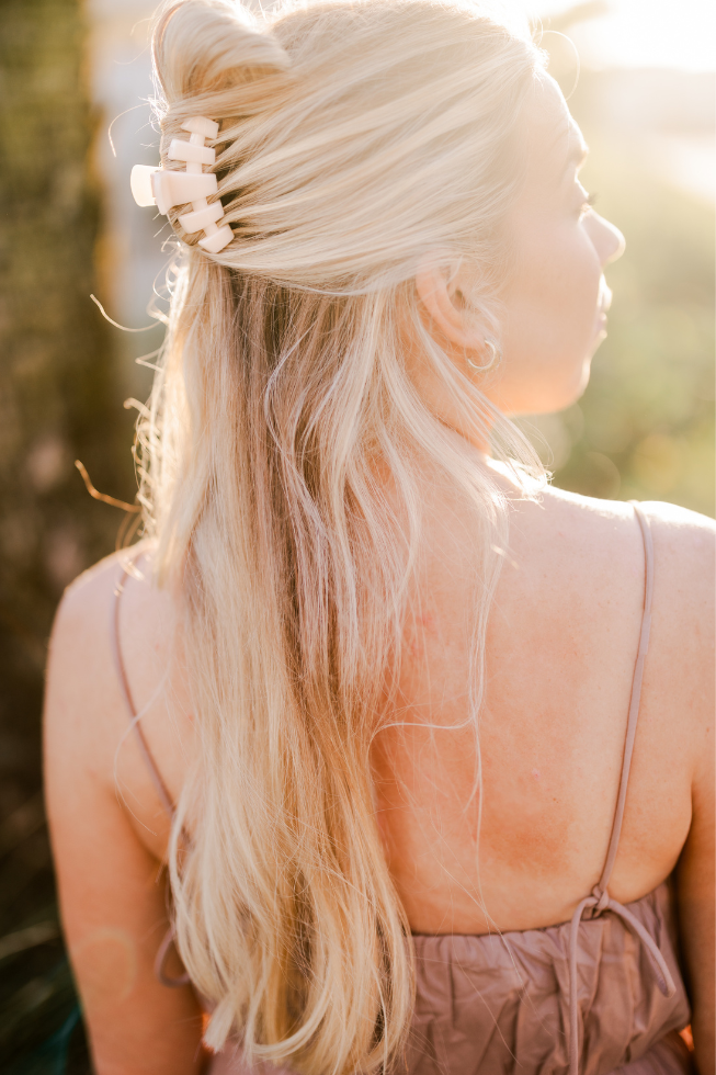 Classic Almond Beige Small Hair Clip