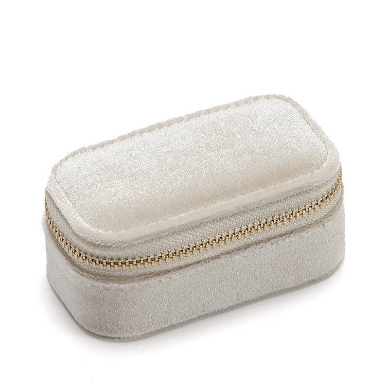 Mini Velvet Jewelry Case