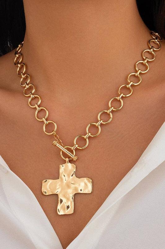 Chunky Chain Cross Pendant Necklace