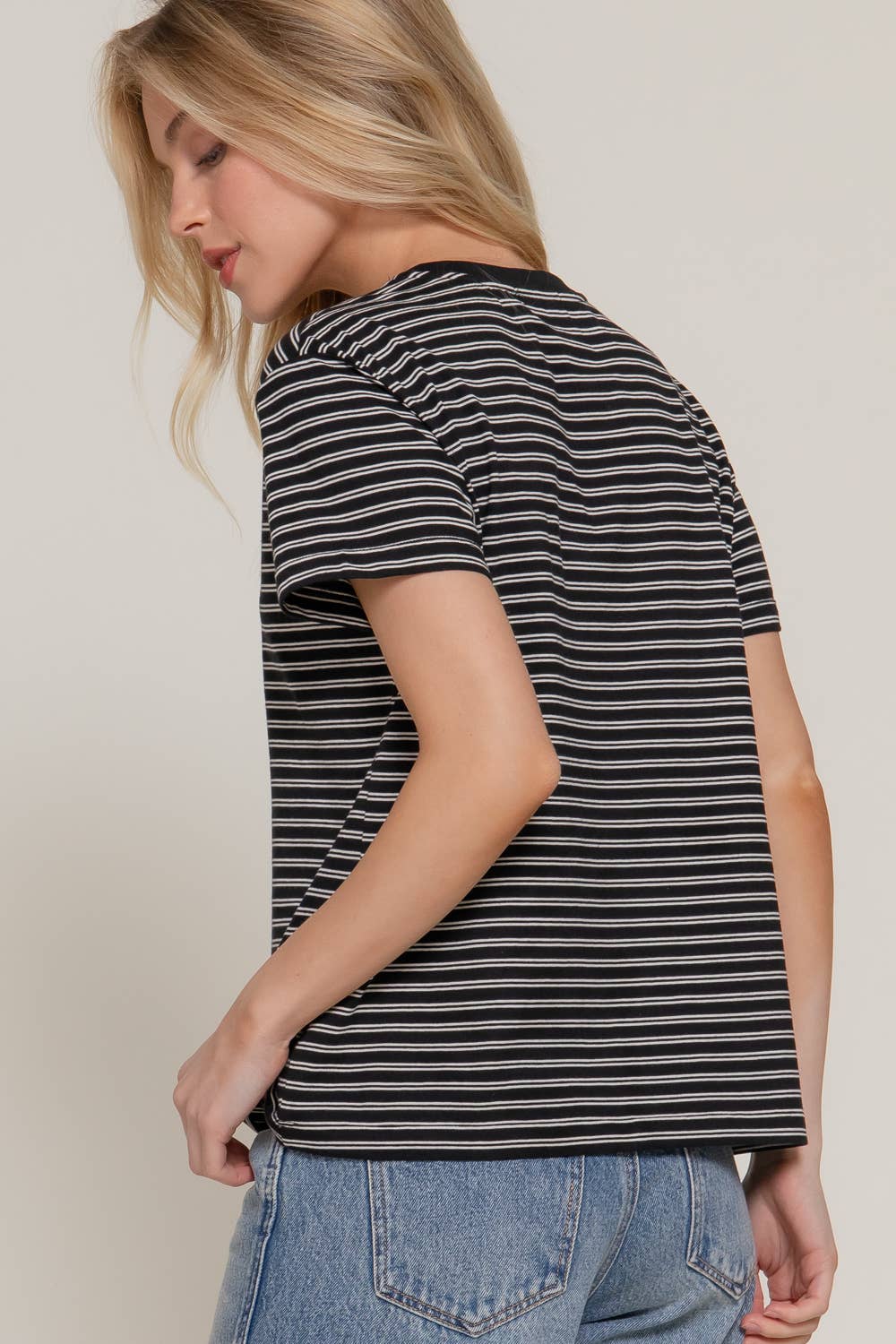 Short Sleeve Round Neck Y/D Stripe Tee