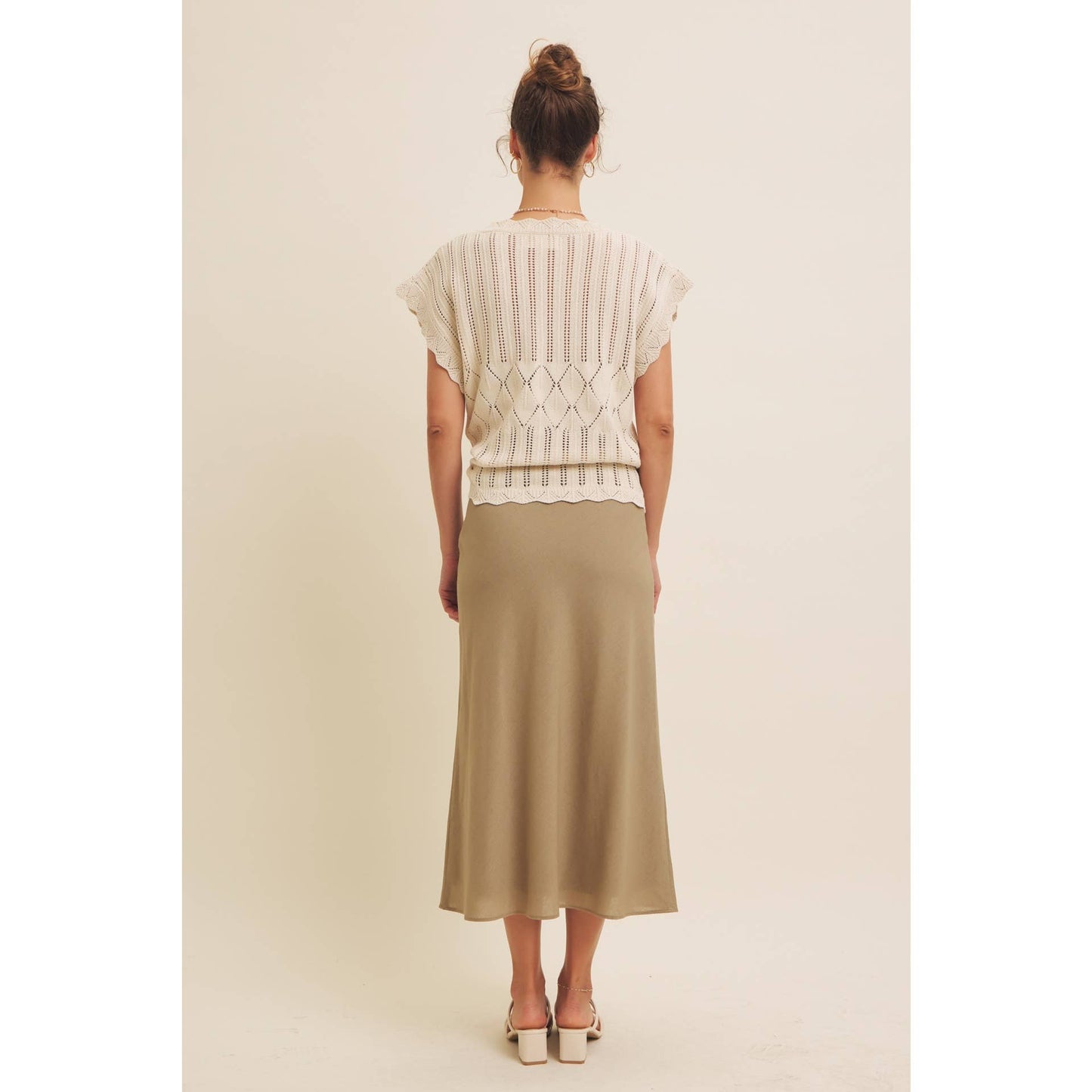 Scallop Edge V Neck Sweater Top