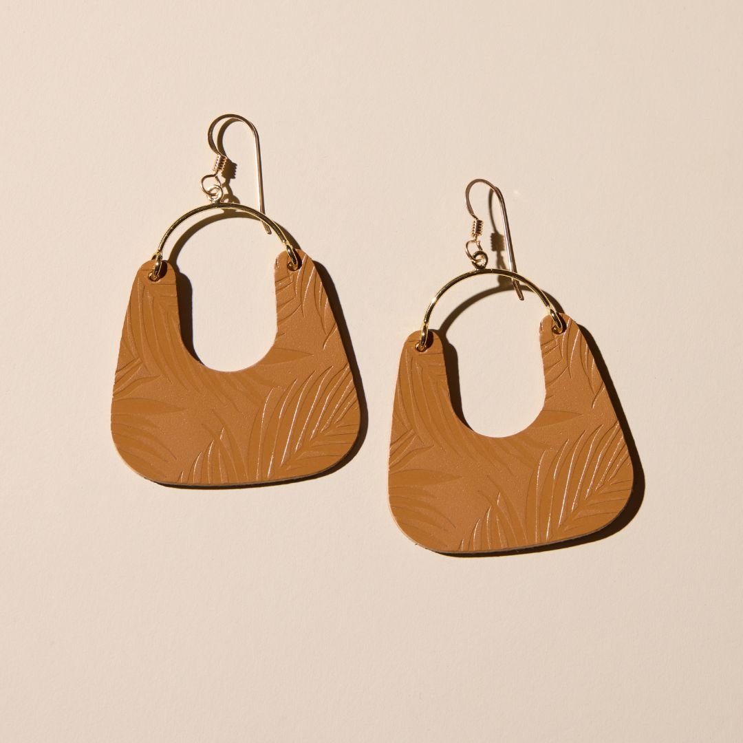 London Tan Palm Noras