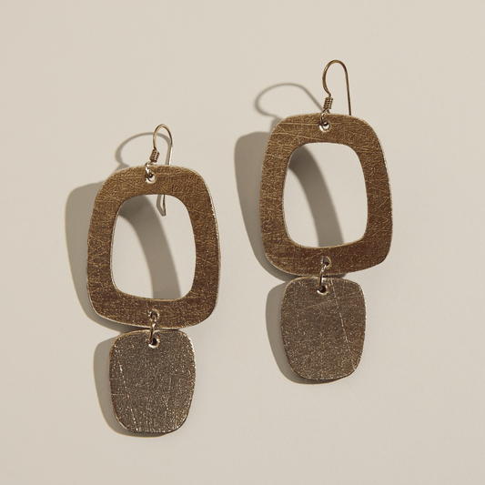 Vintage Bronze Maras